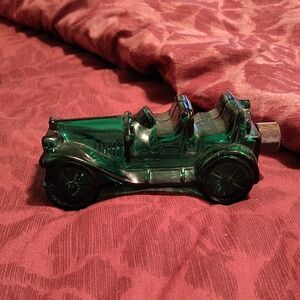 Avon Emerald Green Glass Car Figurine